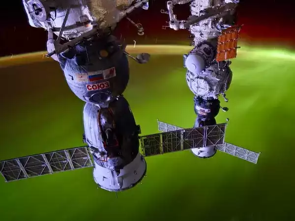 Новочеркасский космонавт сделал фото северного сияния с борта МКС