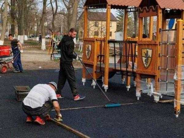 Демонтированные части объектов благоустройства вернули на место в Димитриевский парк