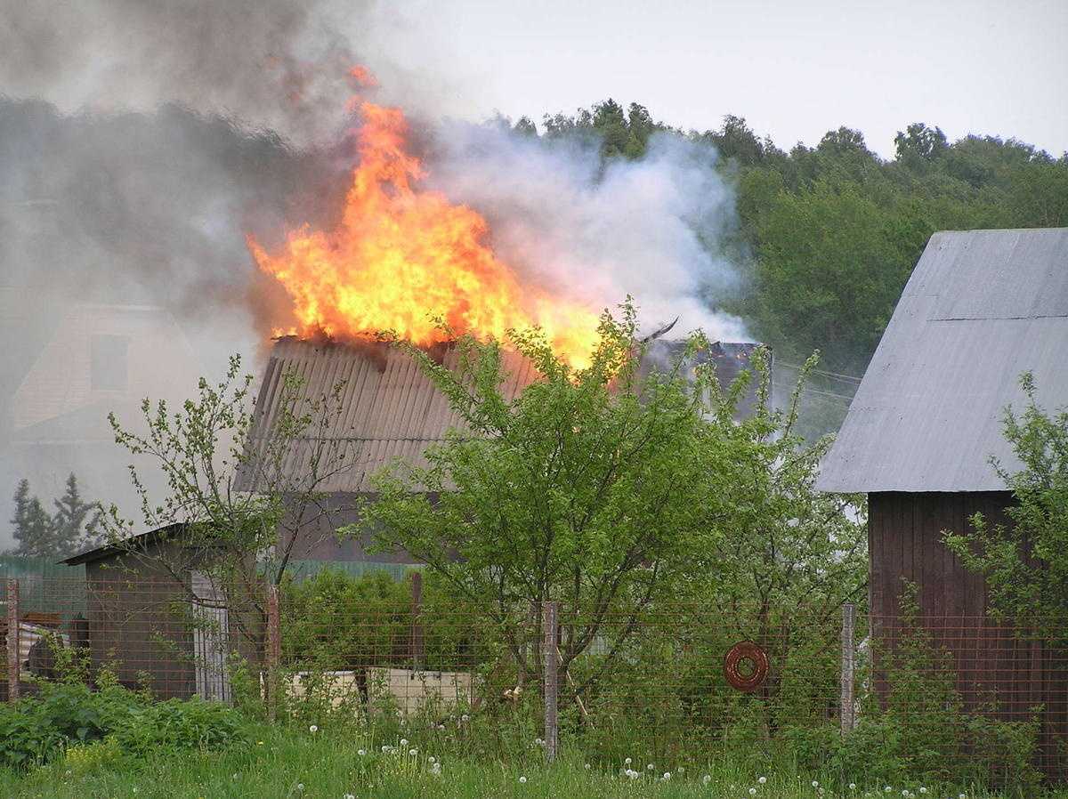 В городе Новочеркасске сгорел частный дом