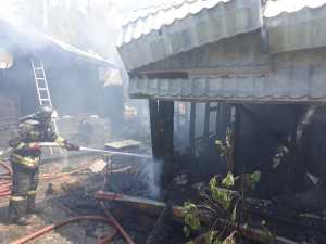 Под Новочеркасском 59-летний мужчина пострадал при пожаре в хозпостройке