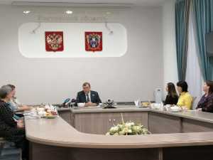 Александр Ищенко встретился с матерями и женами призывников и обсудил актуальные проблемы