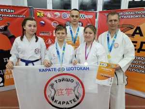 Семь спортсменов из Новочеркасска стали призерами областного турнира по каратэ