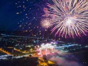 Жителей Новочеркасска призвали ограничить использование пиротехники в Новый год