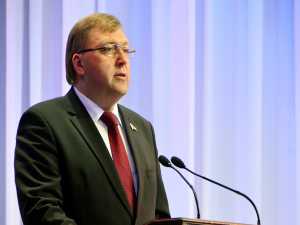 Александр Ищенко поддержал послание президента и его программу защиты и развития России