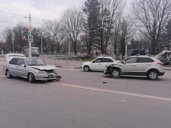 В Новочеркасске в ДТП пострадал 17-летний пассажир