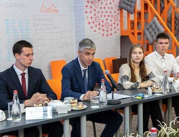 Алексей Логвиненко встретился с молодежным активом донской столицы