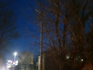 Жители Новочеркасска пожаловались на неисправный фонарь на Баклановском