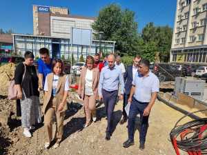 Группа губконтроля посетила индустриальный и благоустраиваемые парки в Новочеркасске