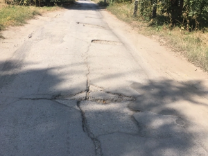 Новочеркассцы пожаловались на состояние дороги в микрорайоне Донском