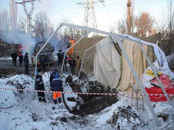 В Новочеркасске дома затопило нечистотами из-за аварии на коллекторе