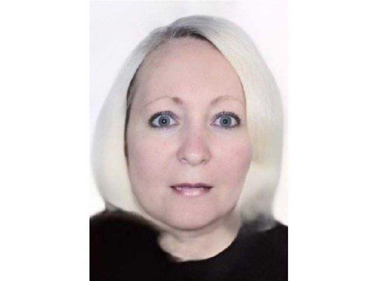 Привет а мы не виделись наверно 100 лет. Давно не виделись здравствуй. А мы не виделись 100 лет. Открытка сто лет не виделись. Открытка давно не виделись.