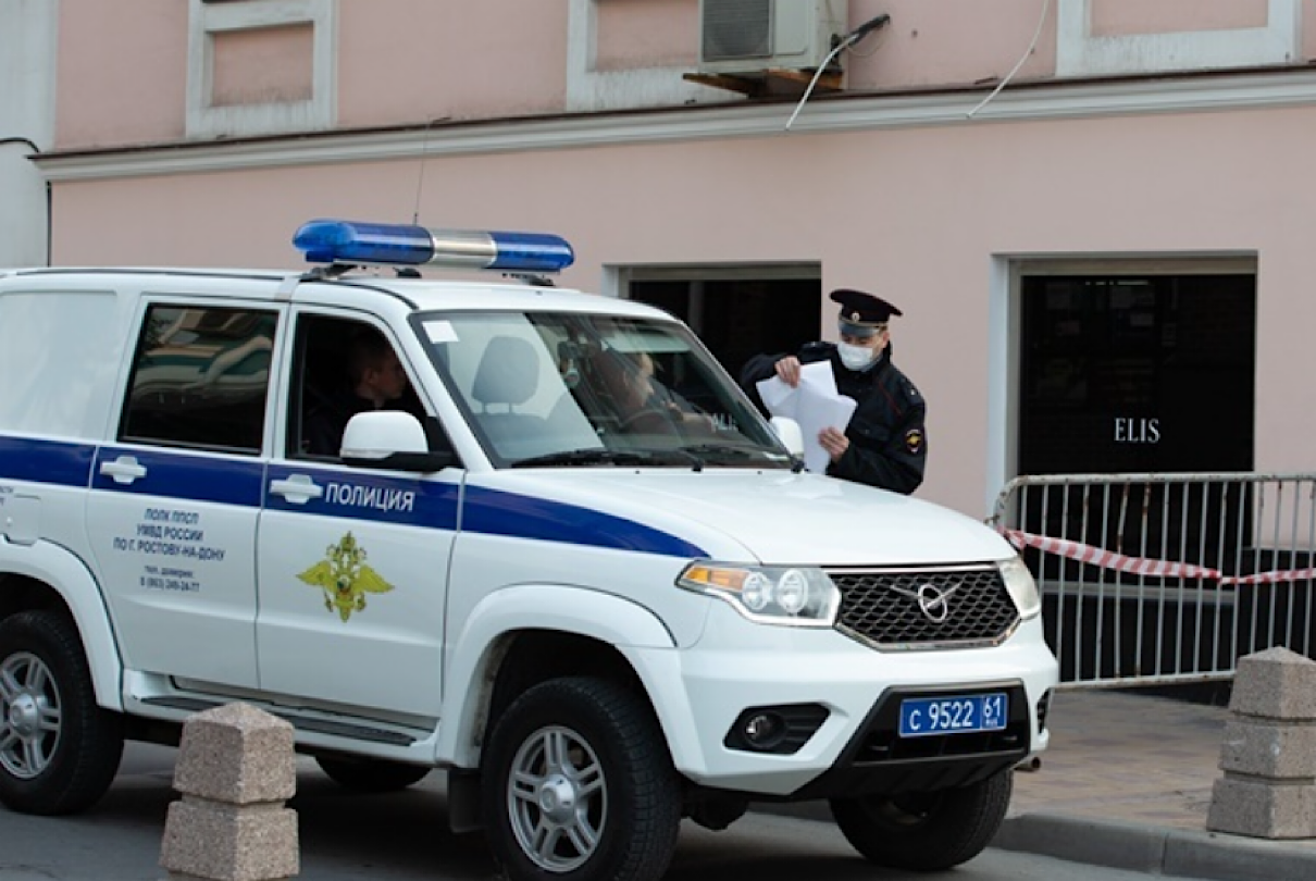 В Новочеркасске мужчина украл из пристройки электродвигатель