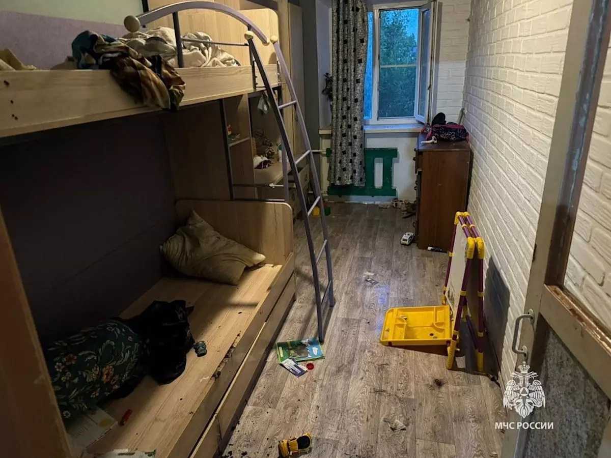 В Новочеркасске трое детей едва не спалили квартиру