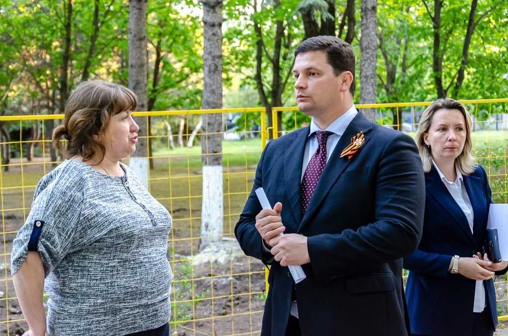 Власти Ростова потребовали прекратить возведение НТО в парке имени города Плевен