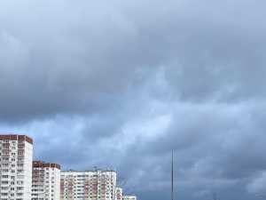 Дожди и сильный ветер прогнозируют в Новочеркасске в первый летний день