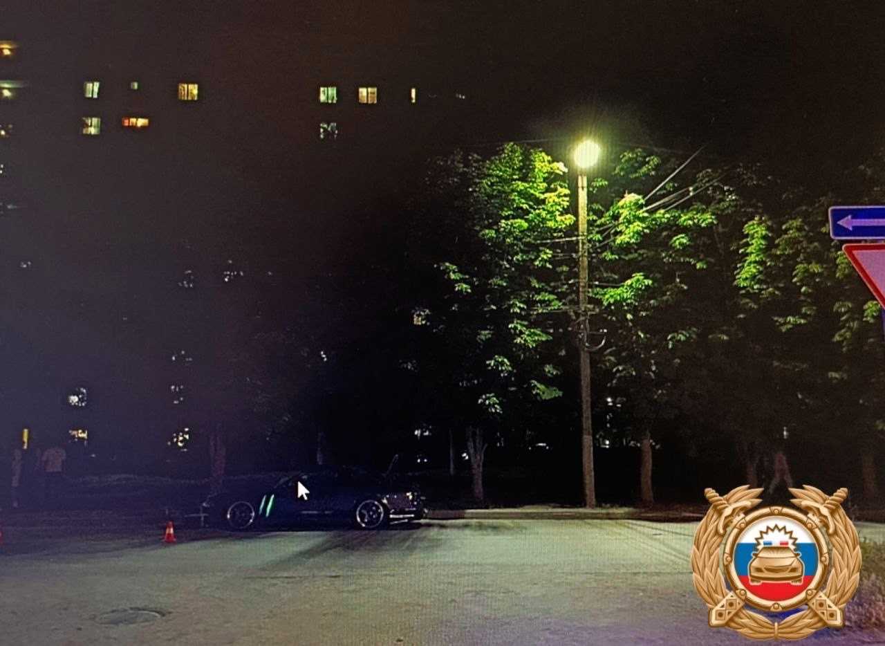 В Новочеркасске под колеса автомобиля попал 53-летний мужчина