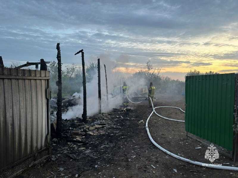 В садовом товариществе под Новочеркасском погибли двое