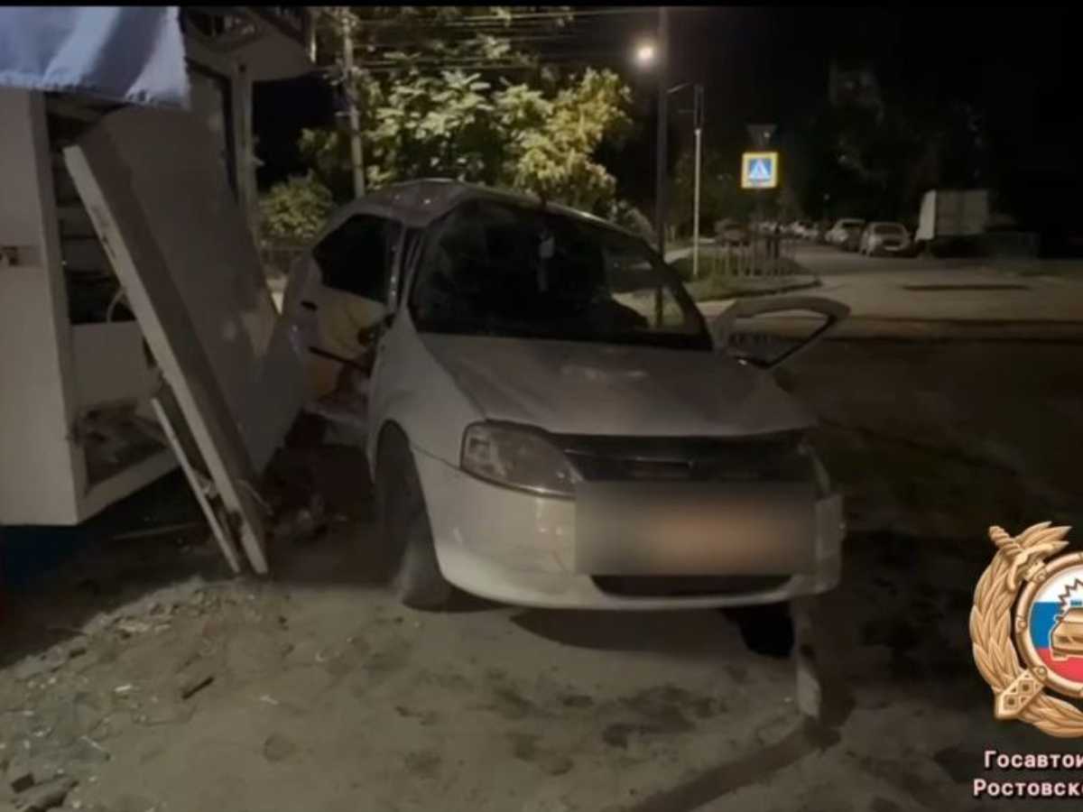 В Новочеркасске водитель легковушки скончался в больнице после ДТП