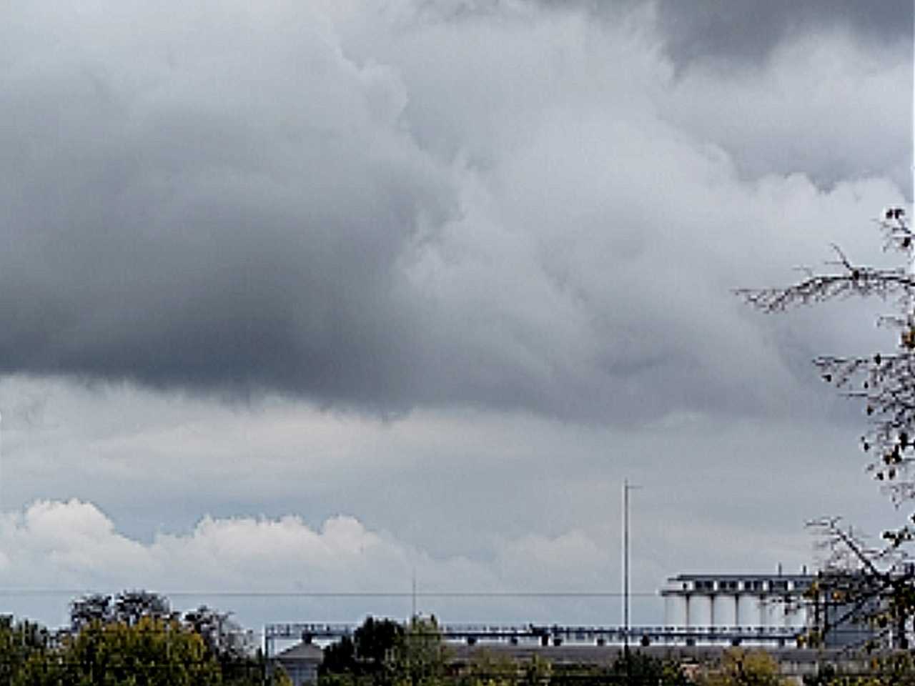 Дожди прогнозируют на длинной рабочей неделе в Новочеркасске Дожди прогнозируют на длинной рабочей неделе в Новочеркасске