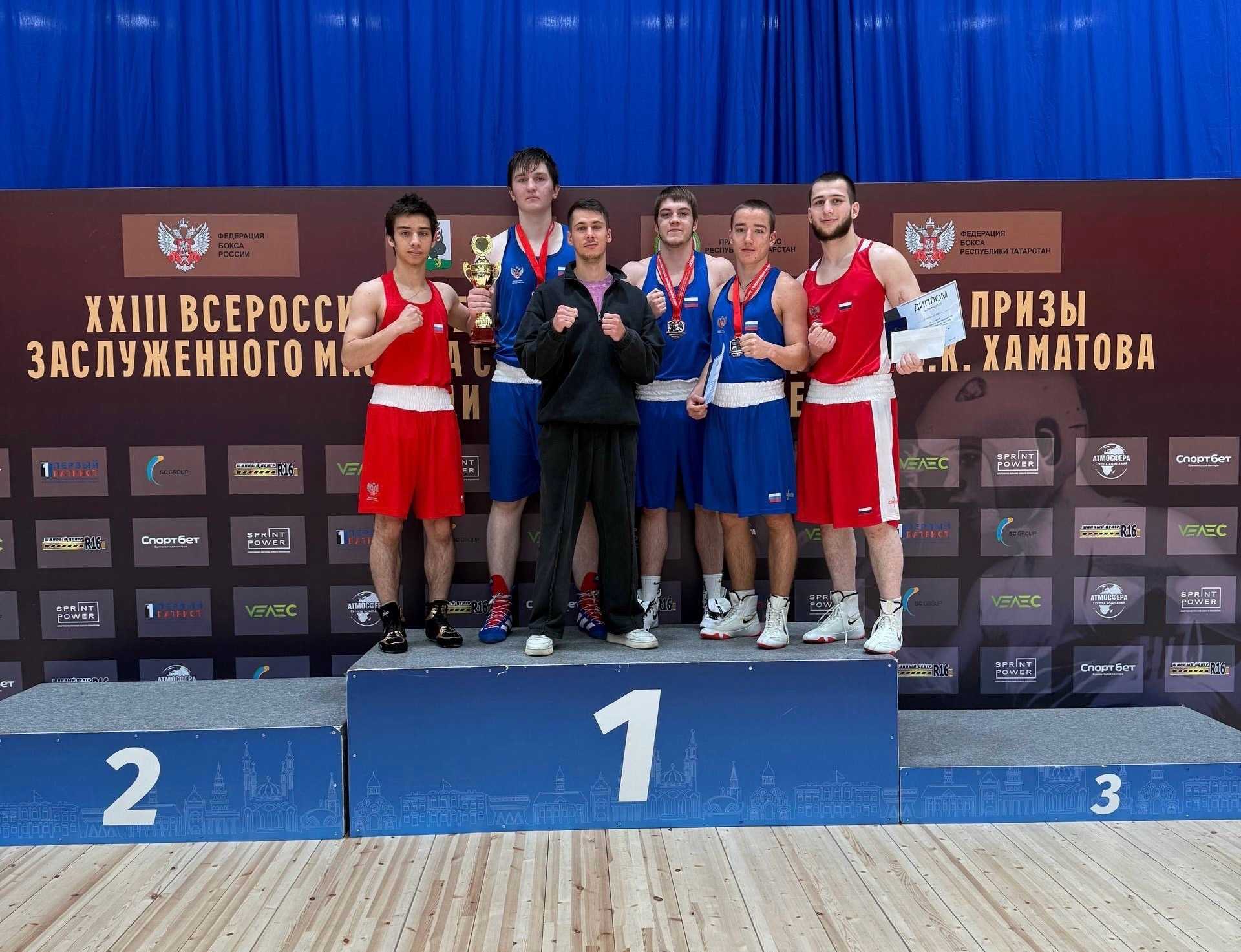 Юноша из Новочеркасска стал бронзовым призёром всероссийских соревнований по боксу