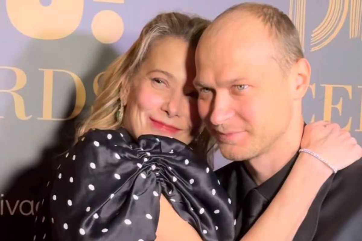 Актриса Юлия Высоцкая была замечена в обьятиях Юры Борисова