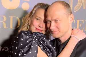 Актриса Юлия Высоцкая была замечена в обьятиях Юры Борисова