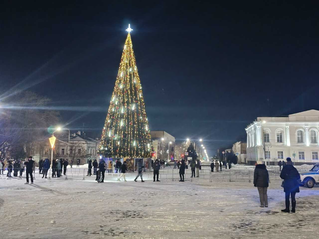 Глава Новочеркасска уволил начальника службы эксплуатации за плохую уборку города