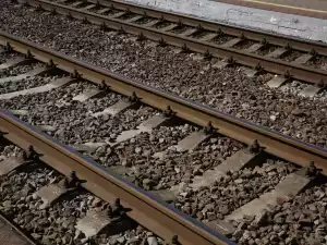 В Ростовской области поезд сбил 20-летнего жителя Новочеркасска