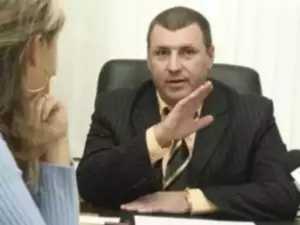 Начальник ОБЭП Новочеркасска пытался «купить» права своей дочке