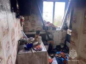 Из-за сильного задымления из горящей многоэтажки Новочеркасска эвакуировали 20 жильцов